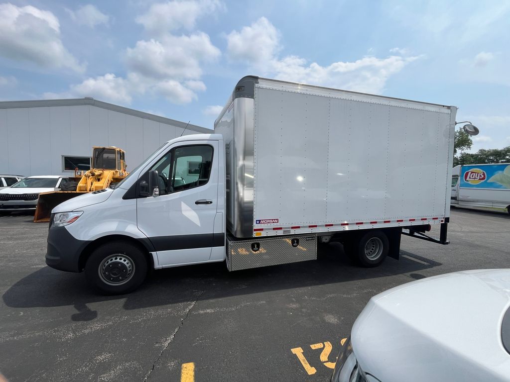mercedes-benz sprinter cab chassis 2024 W1X9N33Y9RN275071 image mercedes-benz sprinter cab chassis 2024 W1X9N33Y9RN275071 image